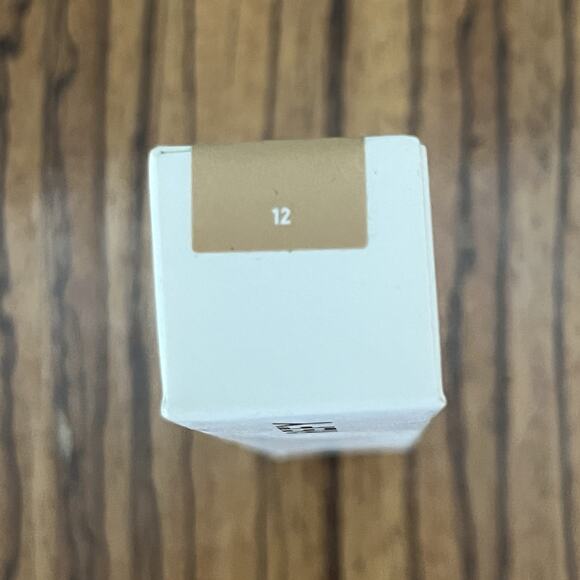 Refy Concealer Anti-Cernes 4.5ml Shade 12 Medium With Warm Tones - Picture 2 of 4